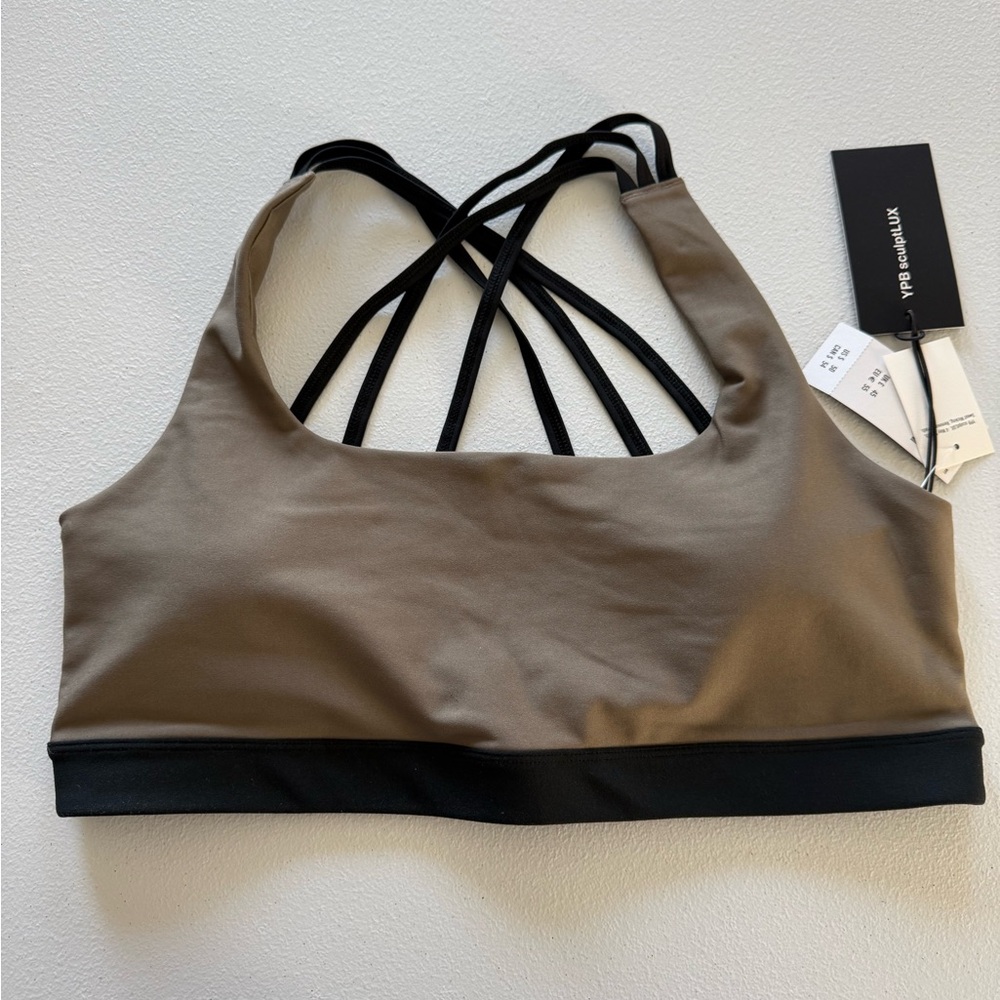 Abercrombie & Fitch Black and Tan Strappy Sports Bra